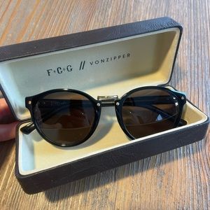 VONZIPPER sunglasses